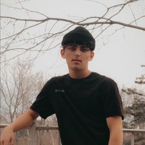 Meet your Posher, Corbin